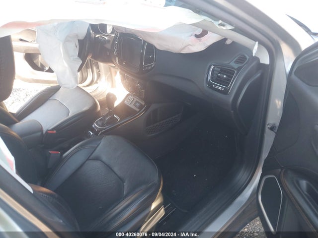 3C4NJCCB5LT158360 Jeep Compass Limited Fwd