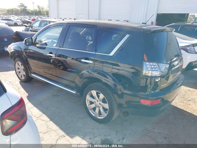 2011 MITSUBISHI OUTLANDER JA4JT5AX8BU028218 Photo 2