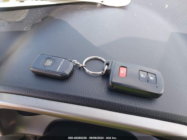 Toyota Rav4 Xle 2018 2T3RFREV1JW791974 Image 11
