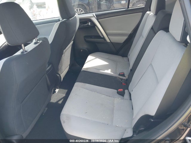 Toyota Rav4 Xle 2018 2T3RFREV1JW791974 Image 8