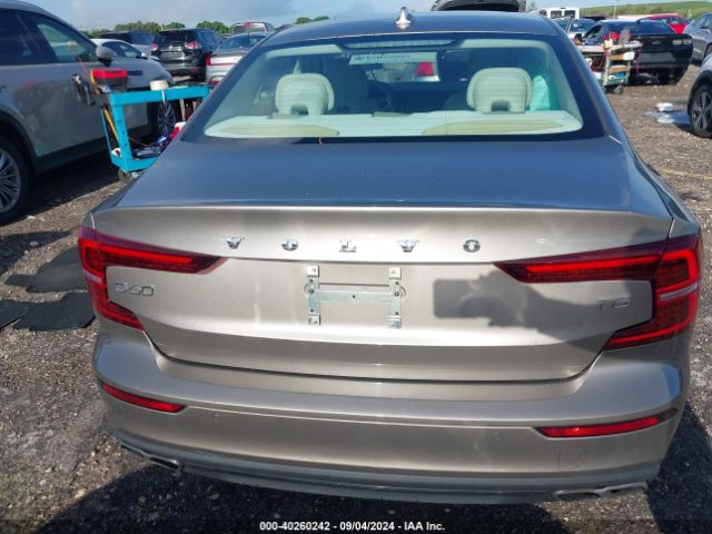 7JR102FK1KG005101 Volvo S60 T5 Momentum