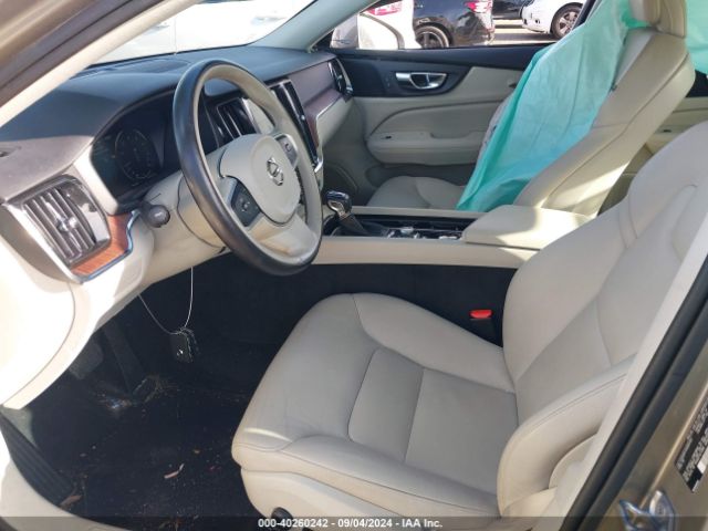 7JR102FK1KG005101 Volvo S60 T5 Momentum