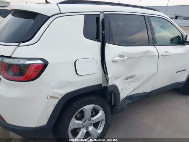 3C4NJDBB8JT350098 Jeep Compass Latitude 4x4