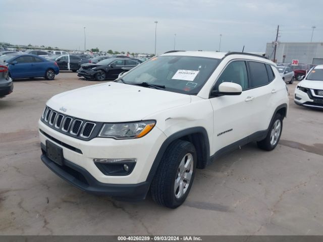 3C4NJDBB8JT350098 Jeep Compass Latitude 4x4
