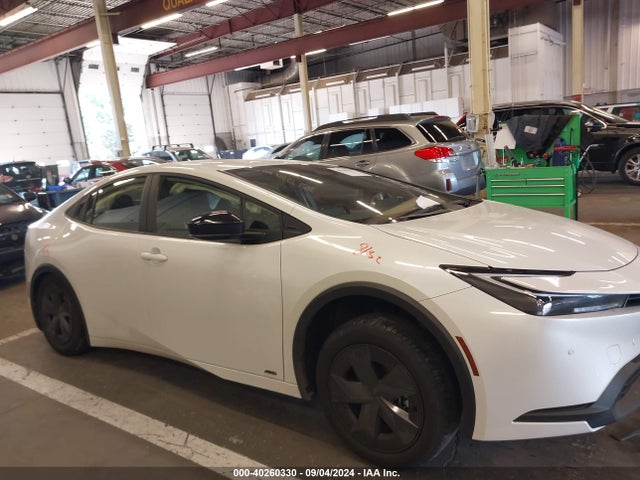 Toyota Prius Le Awd-e 2023 JTDADABU5P3004682 Image 14