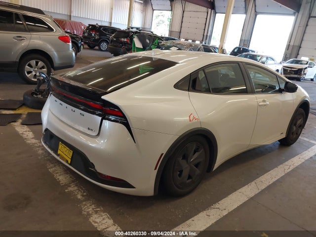 Toyota Prius Le Awd-e 2023 JTDADABU5P3004682 Image 4