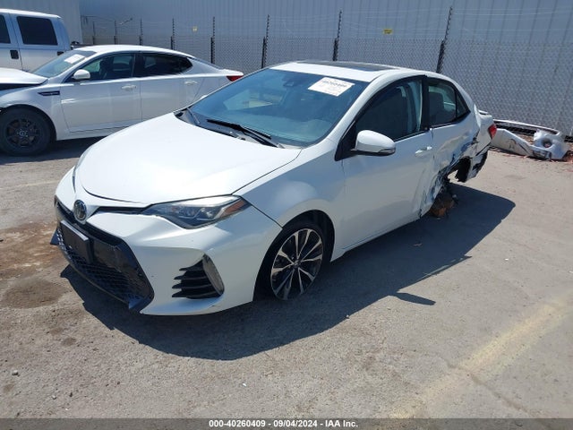 Toyota COROLLA SE 2017 5YFBURHE8HP630237 Image 2