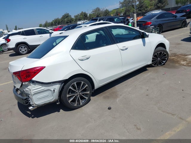 Toyota COROLLA SE 2017 5YFBURHE8HP630237 Image 4