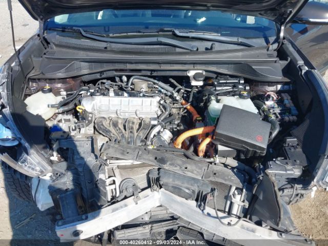 KNDCE3LC9H5075686 KIA Niro Touring