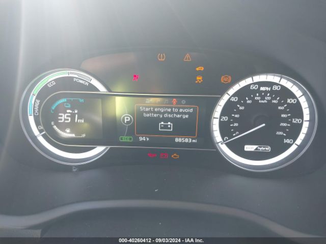KNDCE3LC9H5075686 KIA Niro Touring