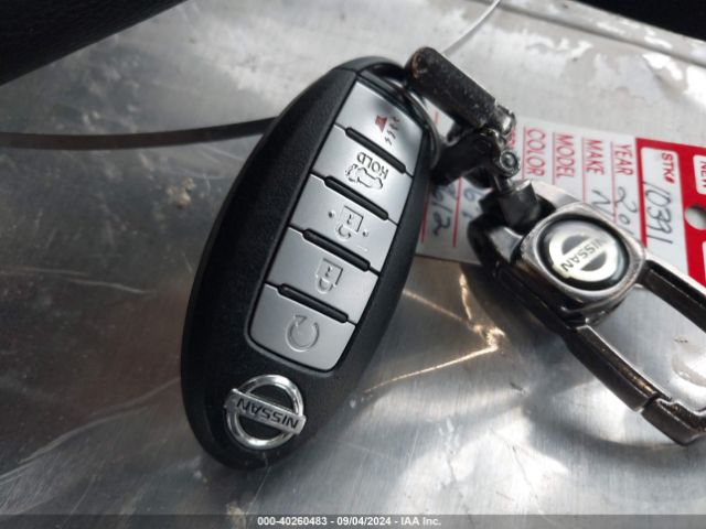 KNMAT2MV7JP589067 Nissan ROGUE SV