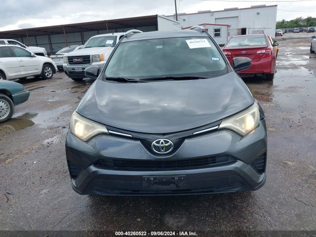 Toyota RAV4 LE 2016 JTMZFREV3GD084252 Image 13