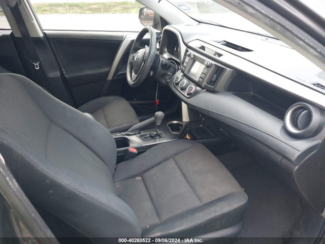 Toyota RAV4 LE 2016 JTMZFREV3GD084252 Image 5