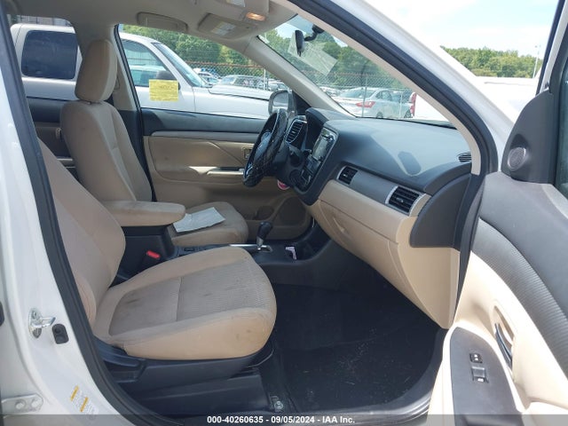 2016 MITSUBISHI OUTLANDER JA4AD3A3XGZ061536 Photo 4