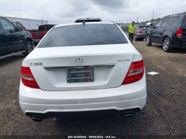 WDDGF8AB1ER323364 Mercedes-Benz C 300 Luxury 4matic/sport 4matic