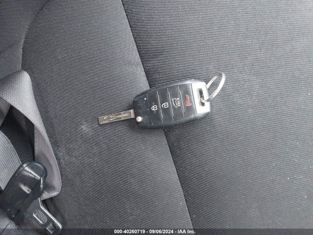 KIA SOUL + 2016 KNDJP3A5XG7852823 Image 11