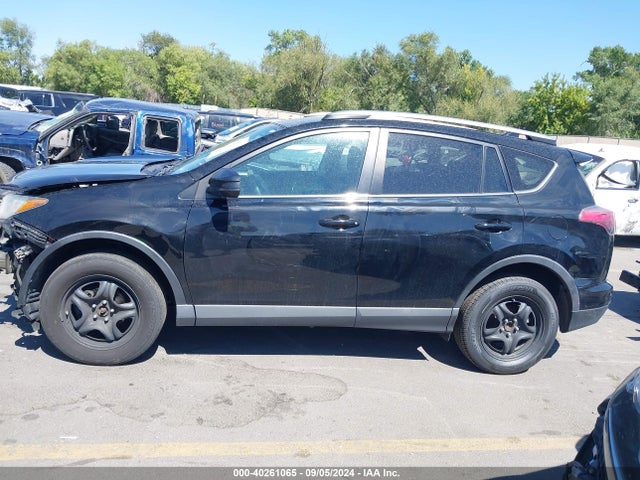Toyota RAV4 LE 2017 2T3ZFREV2HW360277 Image 15