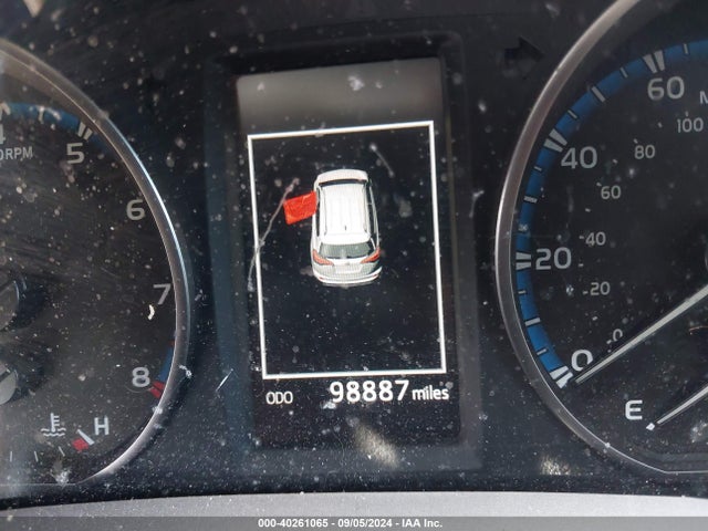 Toyota RAV4 LE 2017 2T3ZFREV2HW360277 Image 16