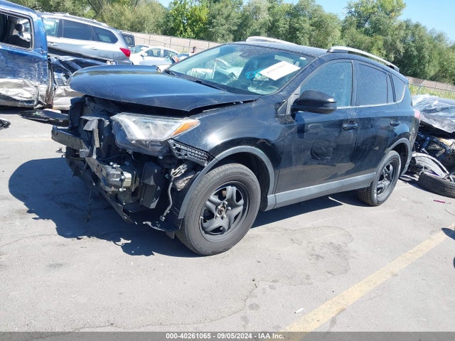 Toyota RAV4 LE 2017 2T3ZFREV2HW360277 Image 2