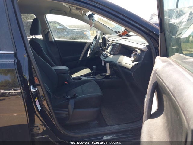 Toyota RAV4 LE 2017 2T3ZFREV2HW360277 Image 5