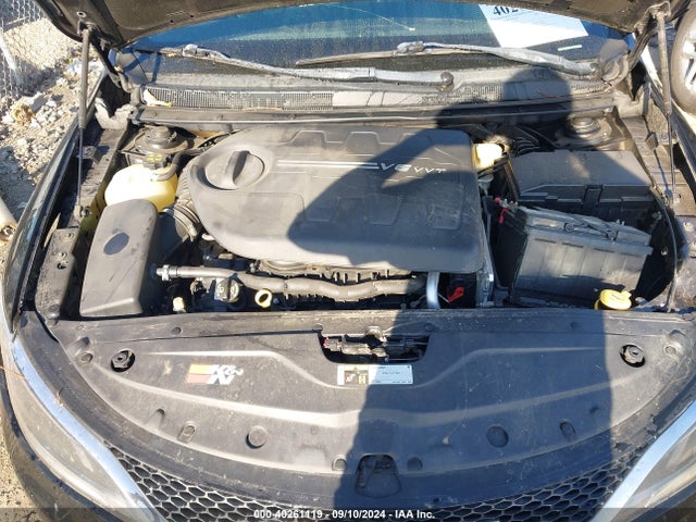 Chrysler 200 C 2015 1C3CCCCG3FN517047 Image 10
