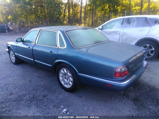 1999 JAGUAR XJ8 SAJHX1046XC860972 Photo 2