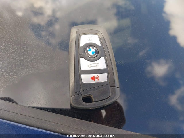 BMW 320i Xdrive 2018 WBA8E5G57JNU46246 Image 11