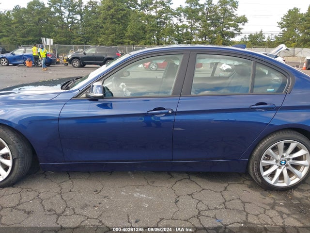 BMW 320i Xdrive 2018 WBA8E5G57JNU46246 Image 14