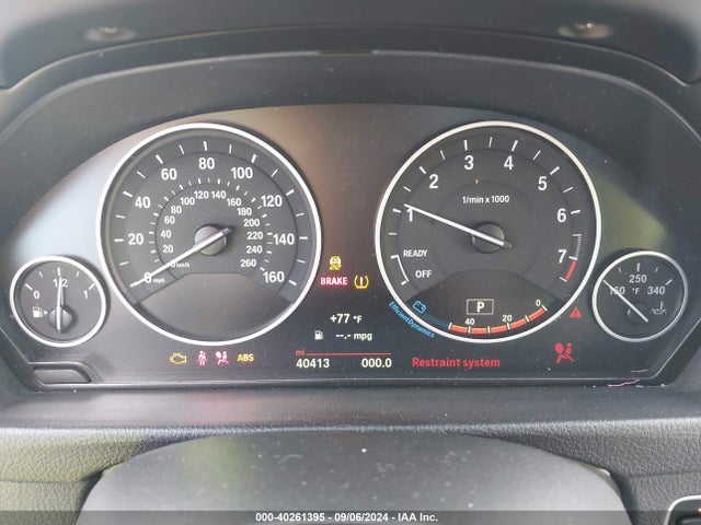BMW 320i Xdrive 2018 WBA8E5G57JNU46246 Image 15