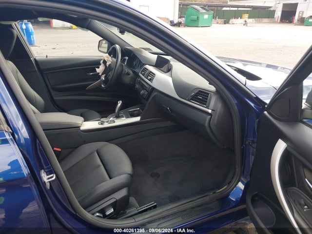 WBA8E5G57JNU46246 BMW 320i Xdrive