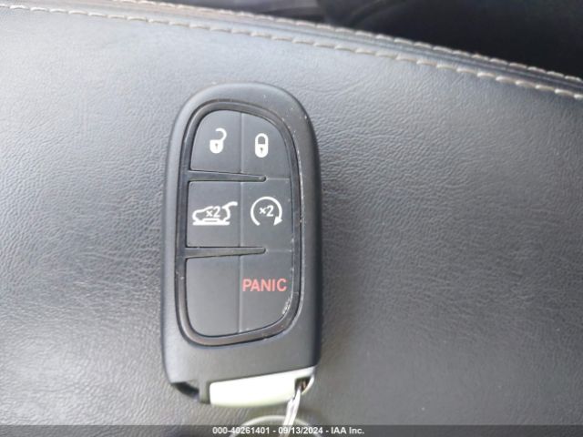 1C4PJMDX2KD251608 Jeep Cherokee Limited 4x4