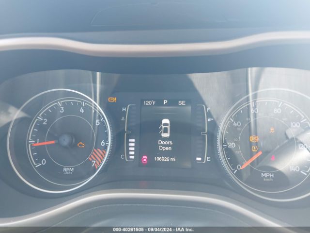 1C4PJMCB8FW788208 Jeep Cherokee Latitude
