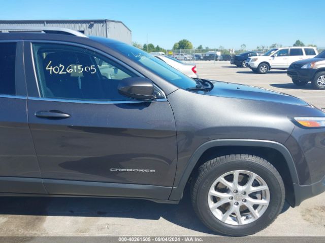 1C4PJMCB8FW788208 Jeep Cherokee Latitude