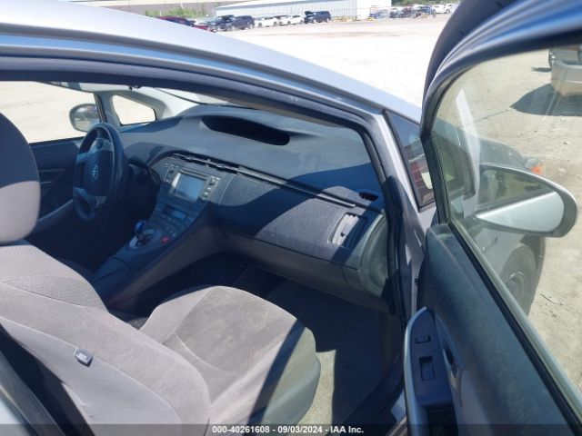 JTDKN3DU6F1883016 Toyota Prius Three