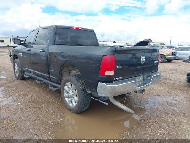 RAM 2500 Slt  4x4 6'4 Box 2017 3C6UR5DL1HG515516 Image 3