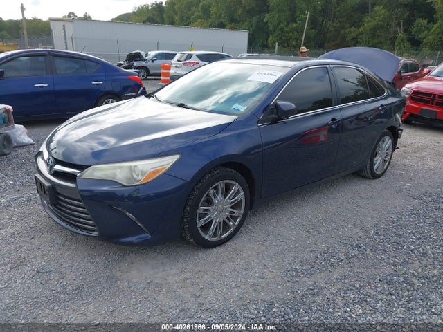 Toyota CAMRY LE 2015 4T4BF1FK6FR490162 Image 2