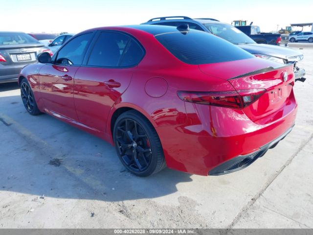 ZARFAMBN9L7634092 Alfa Romeo Giulia Ti Sport Rwd