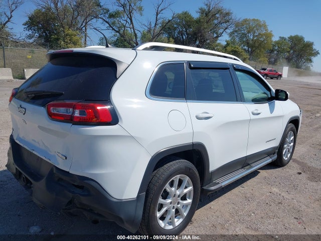 1C4PJMCS2HW606229 Jeep Cherokee Latitude 4x4