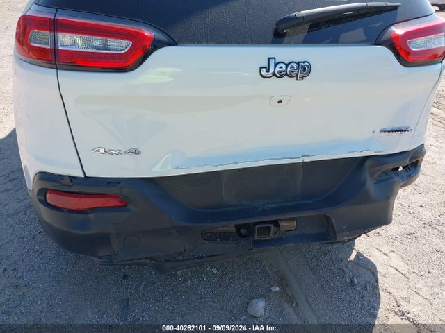 1C4PJMCS2HW606229 Jeep Cherokee Latitude 4x4