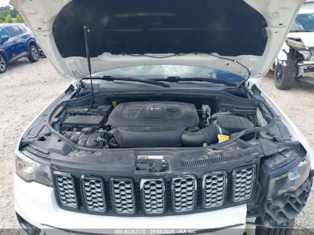 1C4RJEAGXHC716301 Jeep Grand Cherokee Altitude 4x2