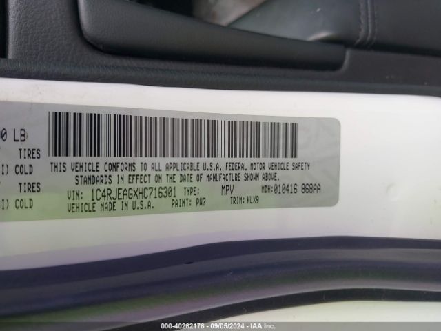 1C4RJEAGXHC716301 Jeep Grand Cherokee Altitude 4x2
