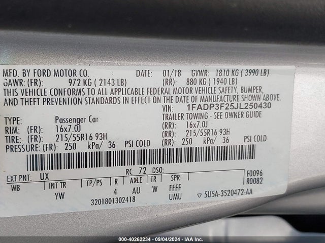 Ford FOCUS SE 2018 1FADP3F25JL250430 Image 9