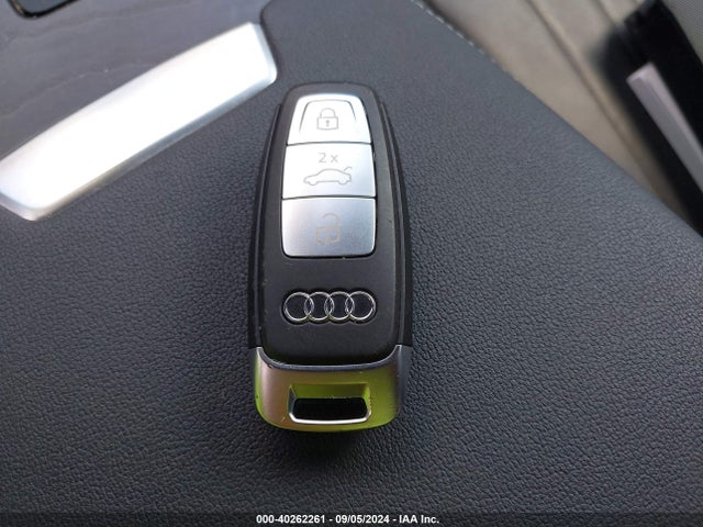 WAUD8AF27KN129011 Audi A6 45 Premium