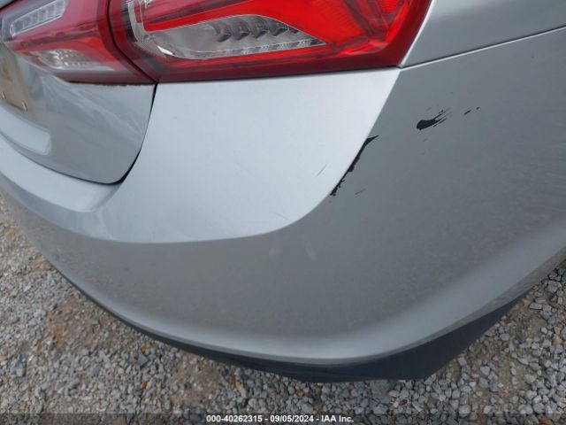1G1ZD5ST4LF001419 Chevrolet Malibu Fwd Lt