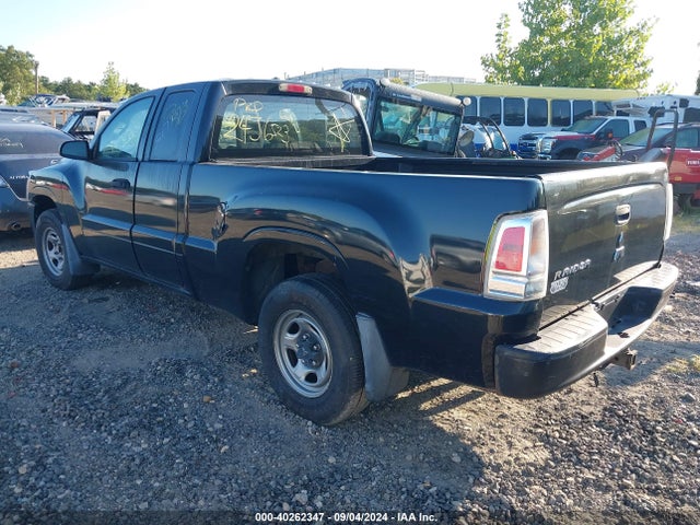 2007 MITSUBISHI RAIDER 1Z7HC22K47S125333 Photo 2
