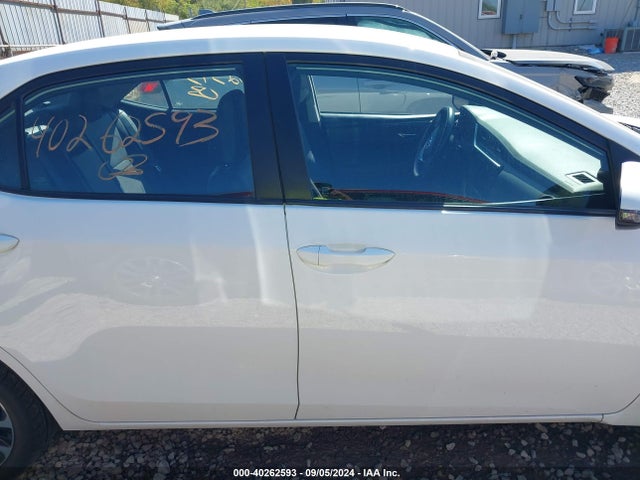 Toyota COROLLA SE 2018 2T1BURHE6JC034906 Image 13