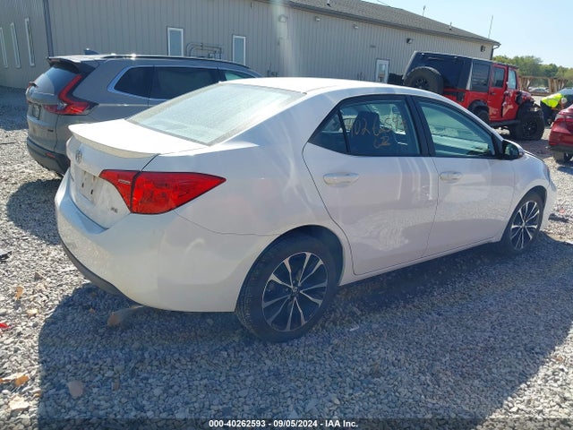 Toyota COROLLA SE 2018 2T1BURHE6JC034906 Image 4