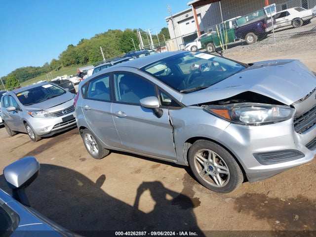 Ford FIESTA SE 2019 3FADP4EJ7KM102617 Image 13
