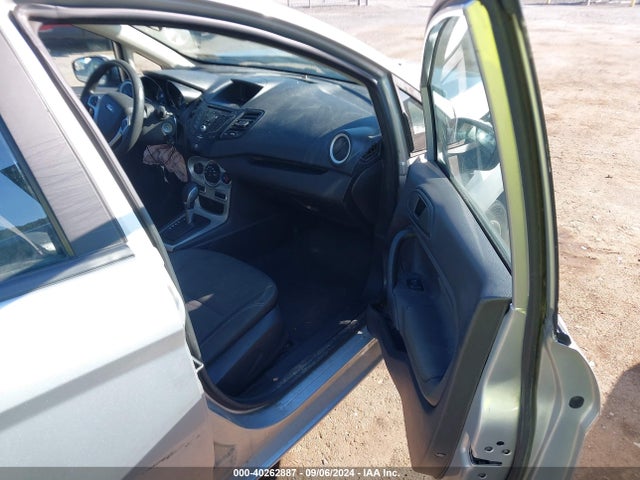 Ford FIESTA SE 2019 3FADP4EJ7KM102617 Image 5