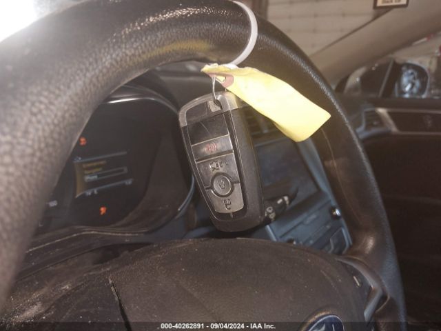 3FA6P0HDXLR101182 Ford FUSION SE